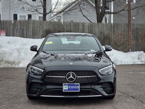 Used 2022 Mercedes-Benz E 350 4MATIC Sedan image 9