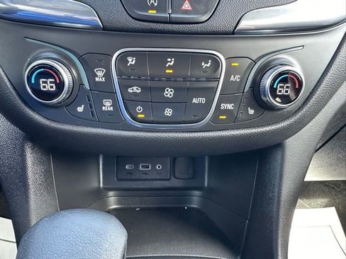 Used 2024 Chevrolet Equinox LT AWD/4WD image 29