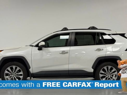 Used 2021 Toyota RAV4 Limited image 2