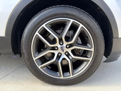 Used 2016 Ford Explorer Sport AWD/4WD image 9