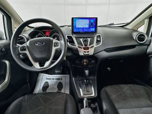 Used 2013 Ford Fiesta SE FWD image 24