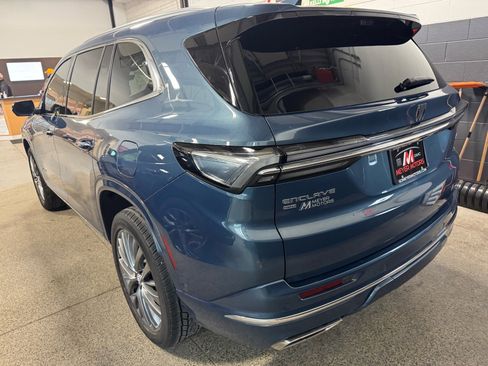 Used 2025 Buick Enclave Avenir w/ Super Cruise Package AWD/4WD image 7