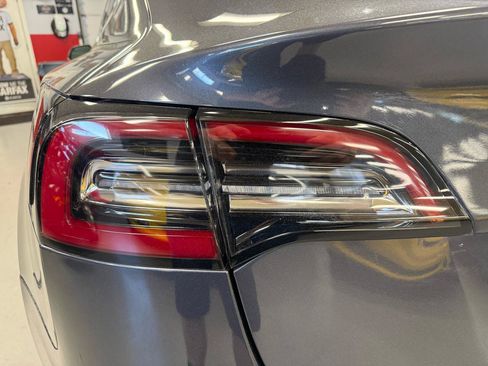 Used 2018 Tesla Model 3 Long Range AWD/4WD image 10