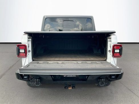 Used 2023 Jeep Gladiator Overland w/ LED Lighting Group AWD/4WD image 26