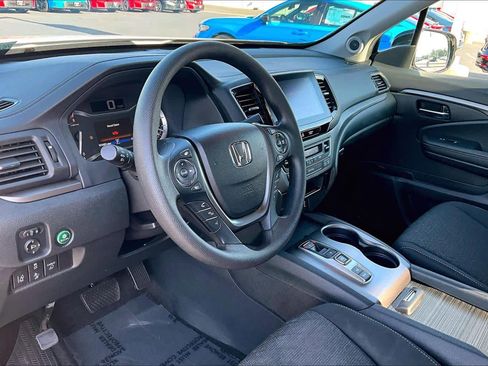 Used 2023 Honda Ridgeline Sport image 17