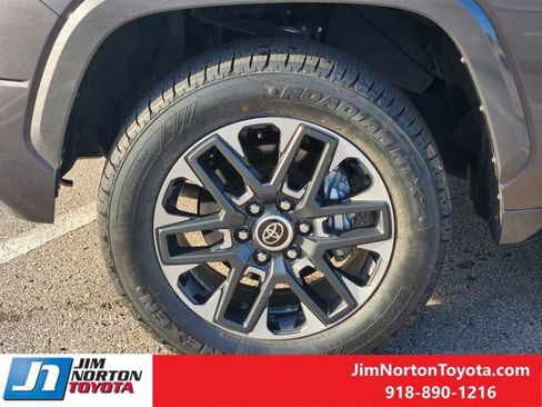 Used 2024 Toyota Tundra Limited image 13