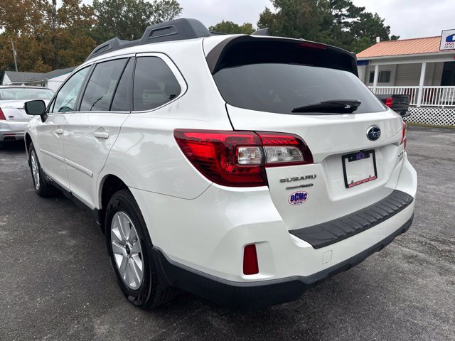 Used 2017 Subaru Outback 2.5i Premium AWD/4WD image 5