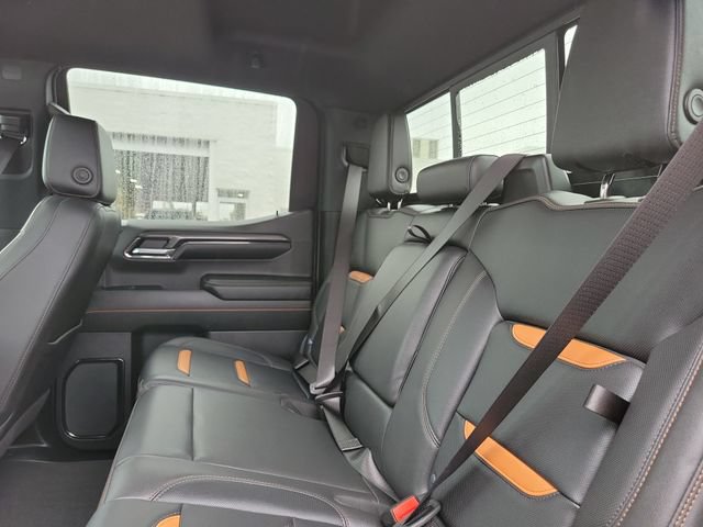 Used 2024 GMC Sierra 1500 AT4 w/ Technology Package AWD/4WD image 46