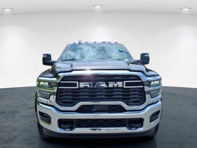 New 2026 RAM 4500 4x4 Crew Cab DRW image 4