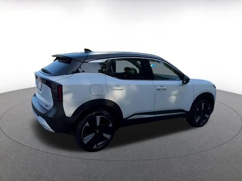 Used 2026 Nissan Kicks SR FWD image 12