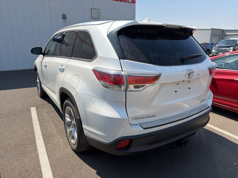 Used 2014 Toyota Highlander Limited Platinum AWD/4WD image 8