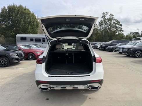 Certified 2025 Mercedes-Benz GLC 300 image 23