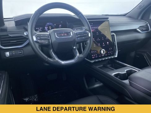 Certified 2026 GMC Acadia Elevation w/ Elevation Premium Package FWD image 2