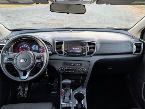 Used 2017 Kia Sportage LX image 25