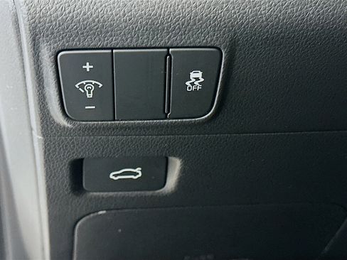 Used 2025 Kia K5 LXS image 17