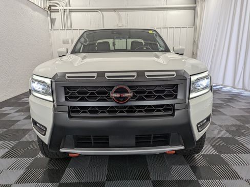 Used 2025 Nissan Frontier PRO-4X w/ Pro Convenience Package AWD/4WD image 4