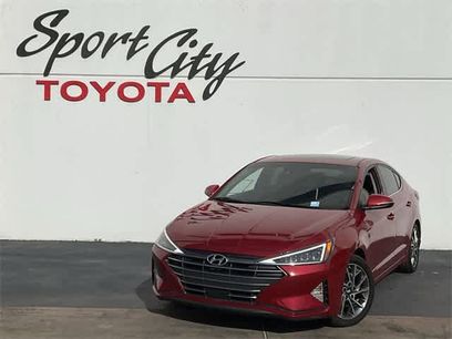 Used 2020 Hyundai Elantra Limited w/ Ultimate Package 03
