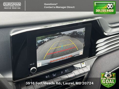 Used 2025 Toyota Camry LE FWD image 13