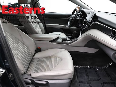 Used 2021 Toyota Camry SE image 24