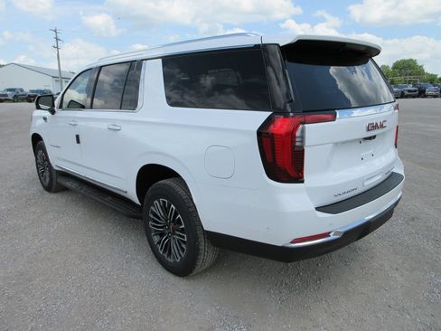 New 2026 GMC Yukon XL Elevation w/ Elevation Premium Package AWD/4WD image 6