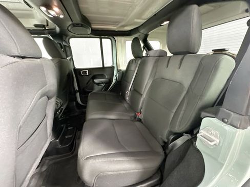 Used 2023 Jeep Wrangler Unlimited w/ Cold Weather Group image 25