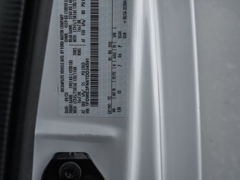 New 2026 Ford E-350 and Econoline 350 Super Duty w/ Power Equipment Group image 41