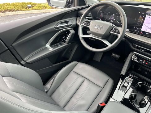 New 2025 Audi Q5 Premium image 28