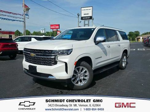 Used 2024 Chevrolet Suburban Premier AWD/4WD image 1