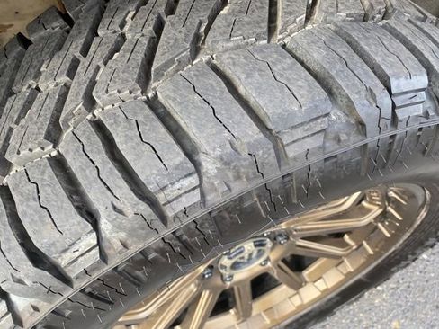 Used 2020 Chevrolet Silverado 1500 LTZ image 22