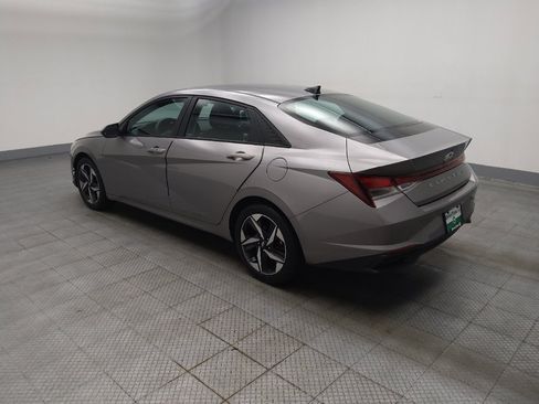 Used 2023 Hyundai Elantra SEL w/ Convenience Package FWD image 3