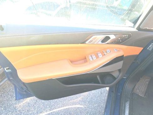 Used 2020 BMW X7 xDrive40i w/ Premium Package image 9