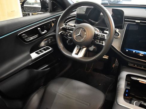 Used 2025 Mercedes-Benz E 53 AMG e 4MATIC Sedan image 24