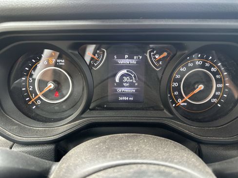 Used 2025 Jeep Gladiator Sport AWD/4WD image 22