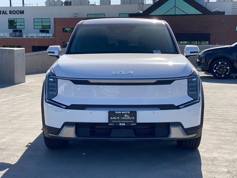 New 2026 Kia EV9 Light RWD image 15