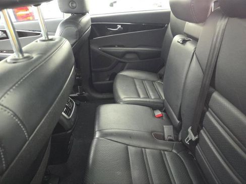Used 2019 Kia Sorento EX FWD image 7