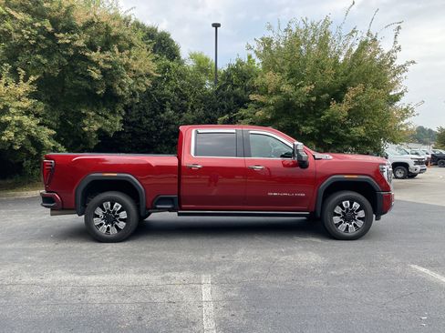 Used 2024 GMC Sierra 2500 Denali w/ Denali Reserve Package AWD/4WD image 7