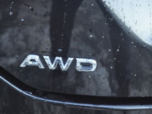 Used 2023 Honda Pilot EX-L image 10