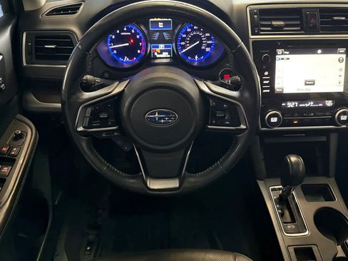 Used 2018 Subaru Outback 3.6R Limited AWD/4WD image 14