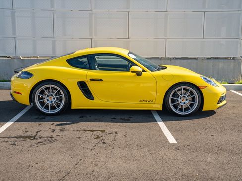 Certified 2025 Porsche 718 Cayman GTS RWD image 8