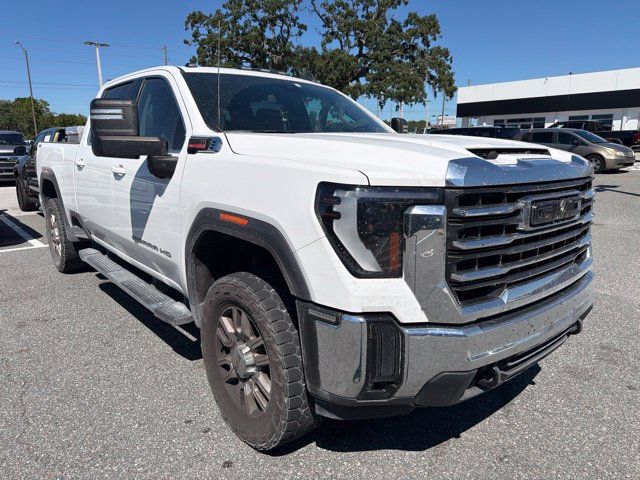 Used 2024 GMC Sierra 2500 SLE w/ SLE Value Package; AWD/4WD image 2