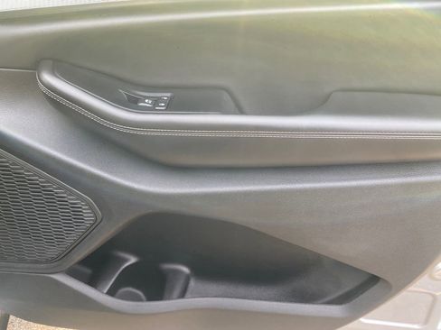 Used 2024 Jeep Grand Cherokee L Laredo image 14