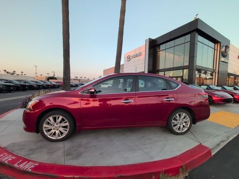 Used 2013 Nissan Sentra SL w/ Navigation Pkg FWD image 9