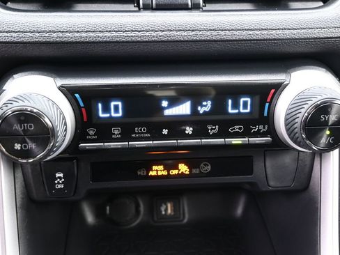 Used 2025 Toyota RAV4 XLE image 26