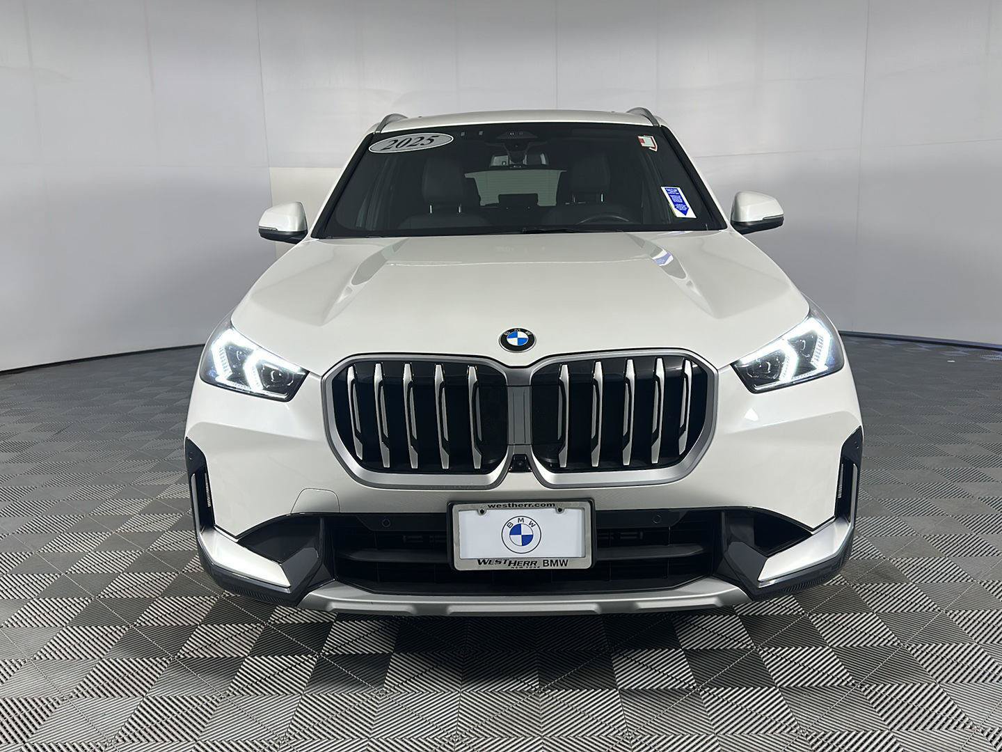 Used 2025 BMW X1 xDrive28i w/ Premium Package AWD/4WD image 5