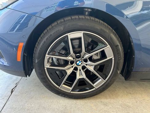 Used 2026 BMW i5 eDrive40 w/ Premium Package RWD image 16