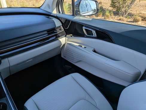 New 2026 Kia Carnival SX Prestige image 23