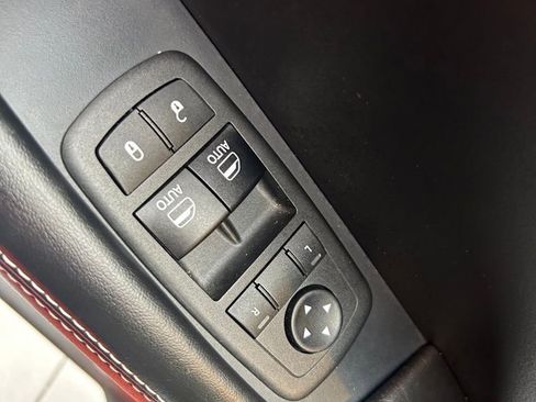 Used 2017 Dodge Challenger SRT Hellcat image 19