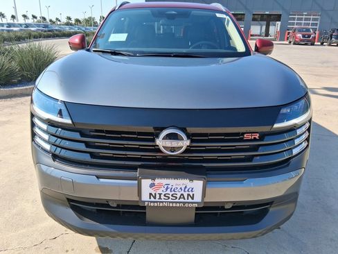 New 2026 Nissan Kicks SR image 2