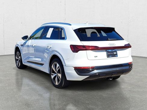 Certified 2024 Audi Q8 e-tron Premium AWD/4WD image 7