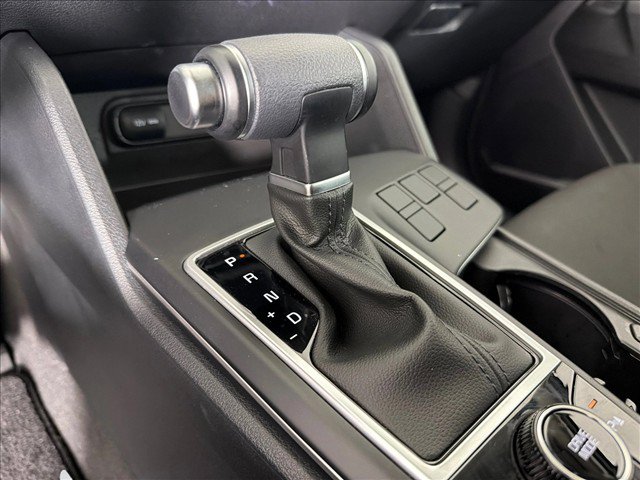 Used 2025 Kia Sportage LX FWD image 30
